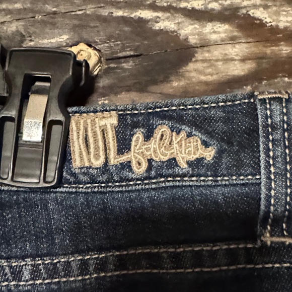 Kut from the Kloth Dark Blue Flare Jeans - Picture 4 of 6